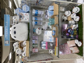 お店にシマエナガがやってきた!