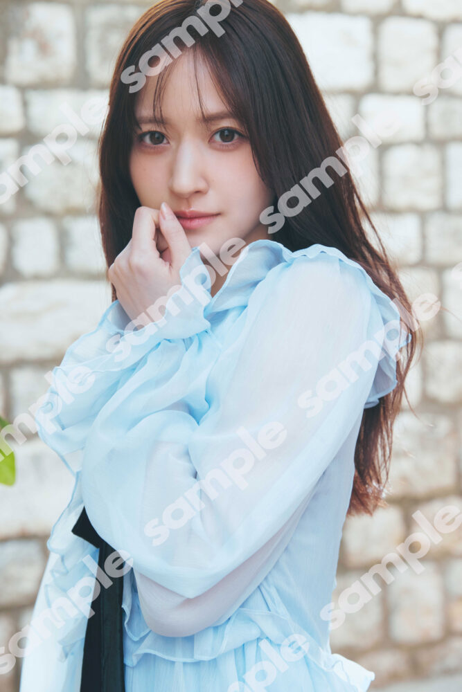 乃木坂46 金川紗耶1st写真集『好きのグラデーション』コーチャンフォーオリジナル特典付き